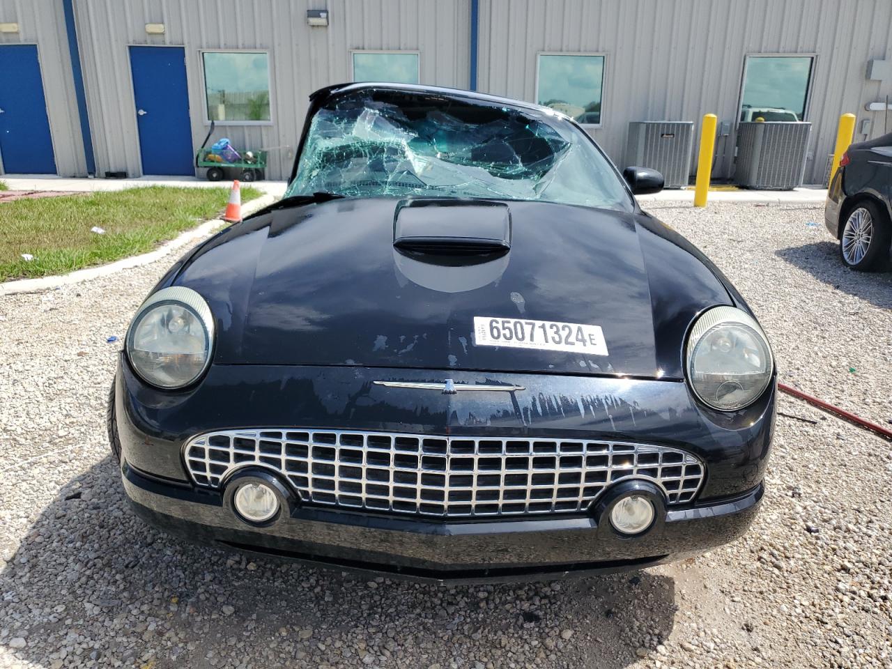 2002 Ford Thunderbird VIN: 1FAHP60A52Y112751 Lot: 65071324