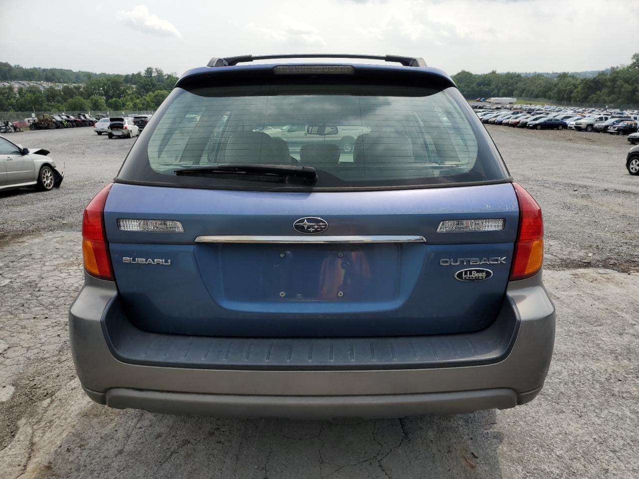 2007 Subaru Outback - Image 6