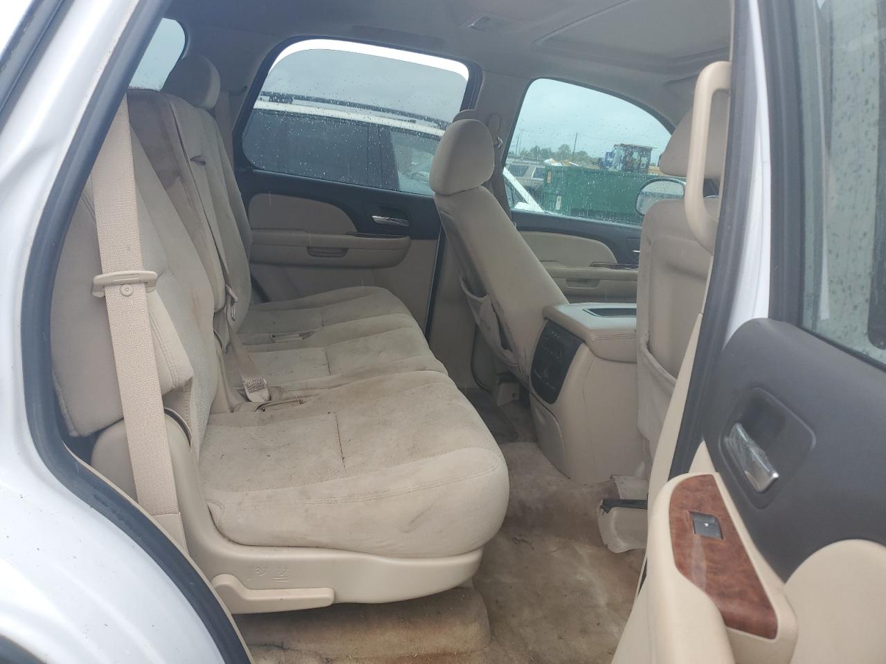 2008 Chevrolet Tahoe - Image 11