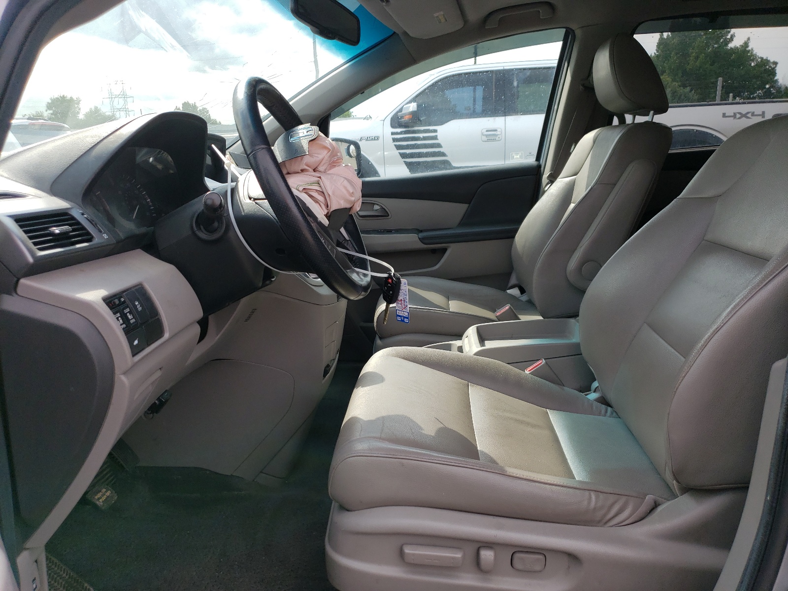 5FNRL5H65CB010825 2012 Honda Odyssey Exl