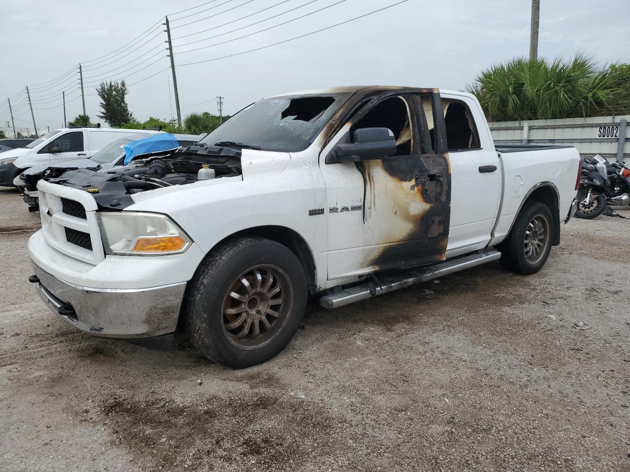 2010 Dodge Ram 1500 VIN: 1D7RB1CT5AS180777 Lot: 62354404