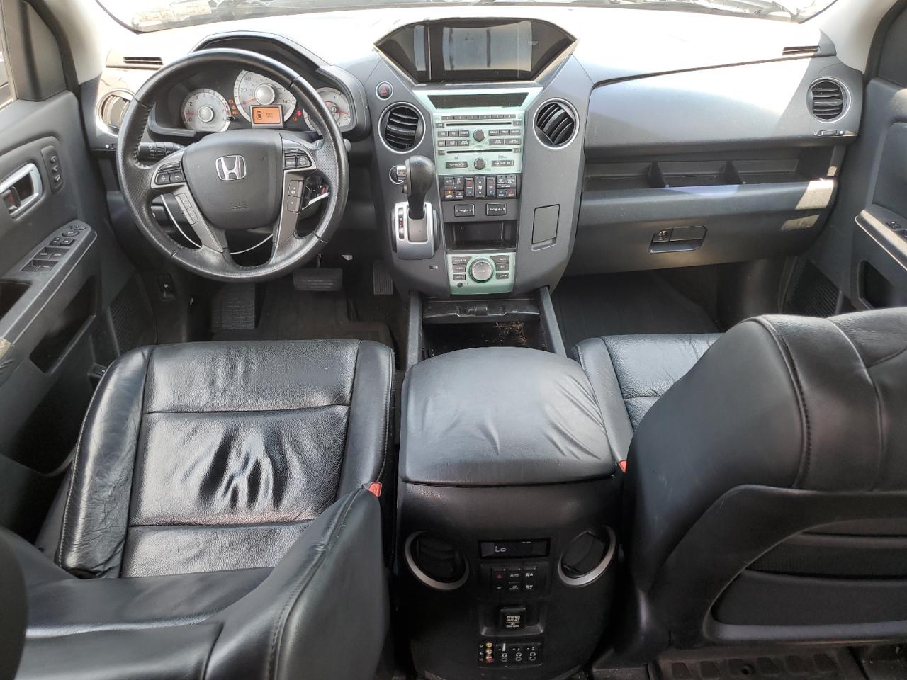 2011 Honda Pilot Touring VIN: 5FNYF4H96BB015571 Lot: 63301514