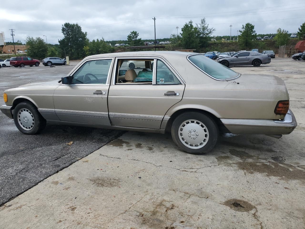 1988 Mercedes-Benz 420 Sel VIN: WDBCA35D8JA391352 Lot: 64883694