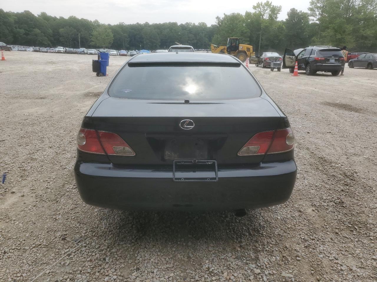 2003 Lexus Es 300 VIN: JTHBF30G136016181 Lot: 64803634