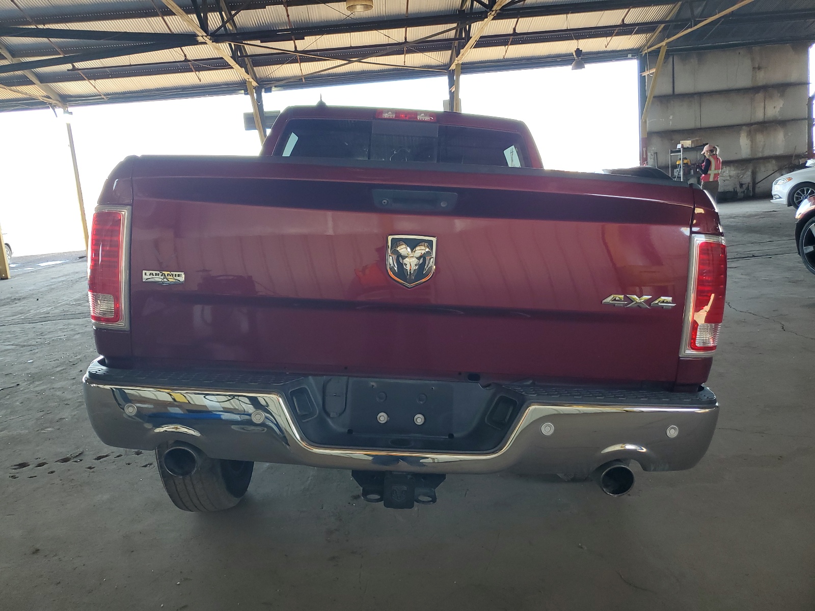 2018 Ram 1500 Laramie vin: 1C6RR7NM8JS259057