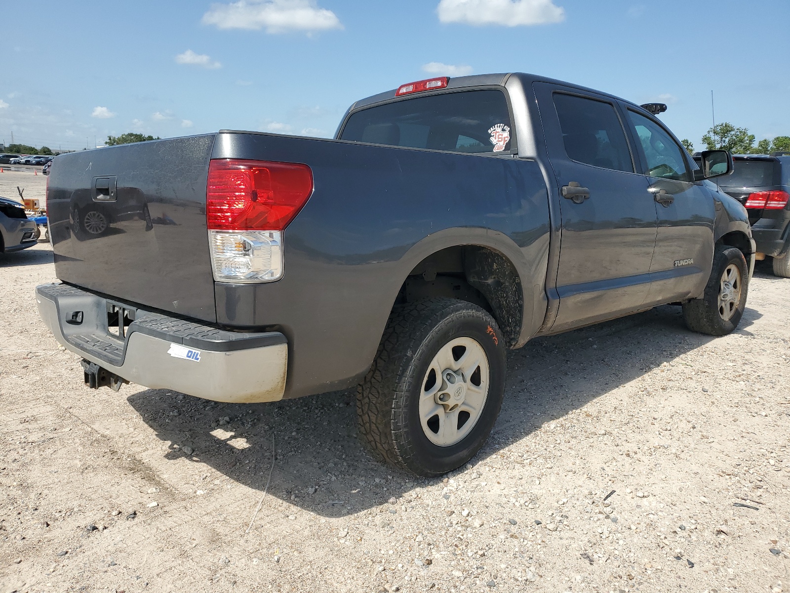 5TFEY5F19BX108929 2011 Toyota Tundra Crewmax Sr5