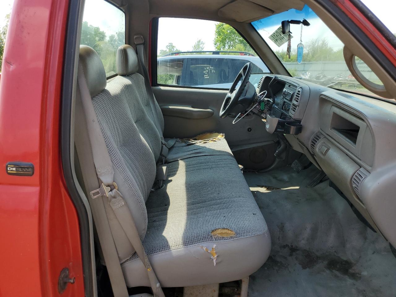 1998 Chevrolet Gmt-400 C2500 VIN: 1GCGC24R3WZ166737 Lot: 65593514