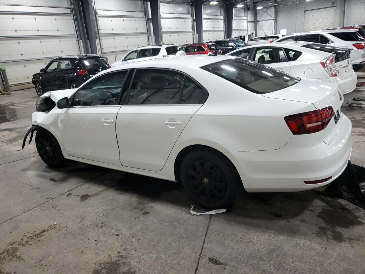 3VWDB7AJ4HM358753 2017 VOLKSWAGEN JETTA - Image 2