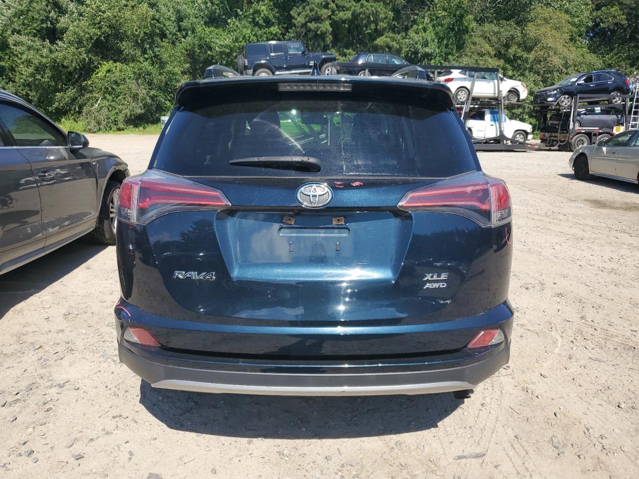 2017 Toyota Rav4 Xle VIN: JTMRFREV4HJ171399 Lot: 61981374