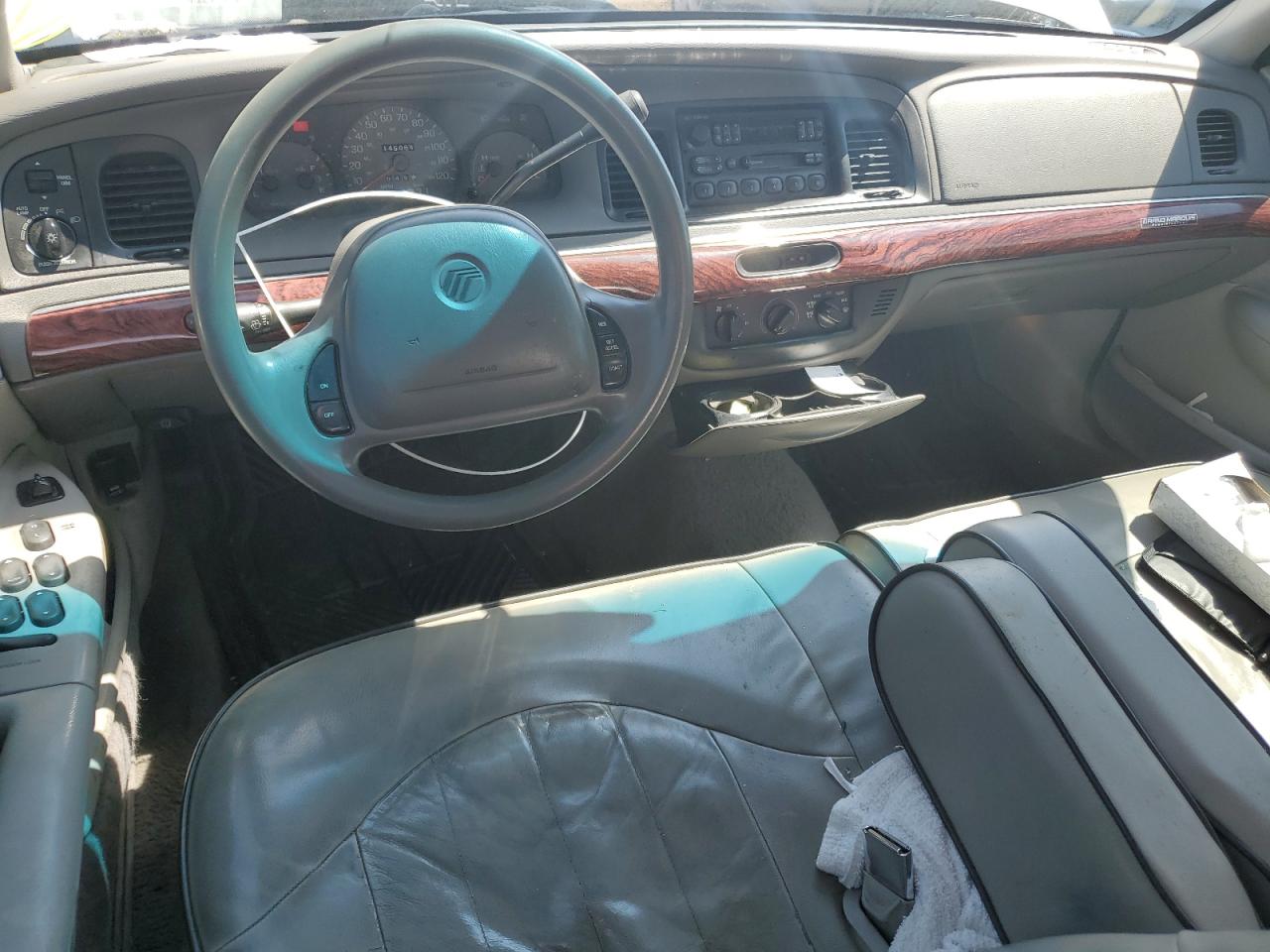 2000 Mercury Grand Marquis Gs VIN: 2MEFM74W1YX711174 Lot: 63032104