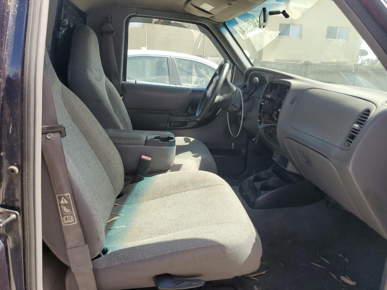 2002 Ford Ranger VIN: 1FTYR10D12TA52272 Lot: 63435904