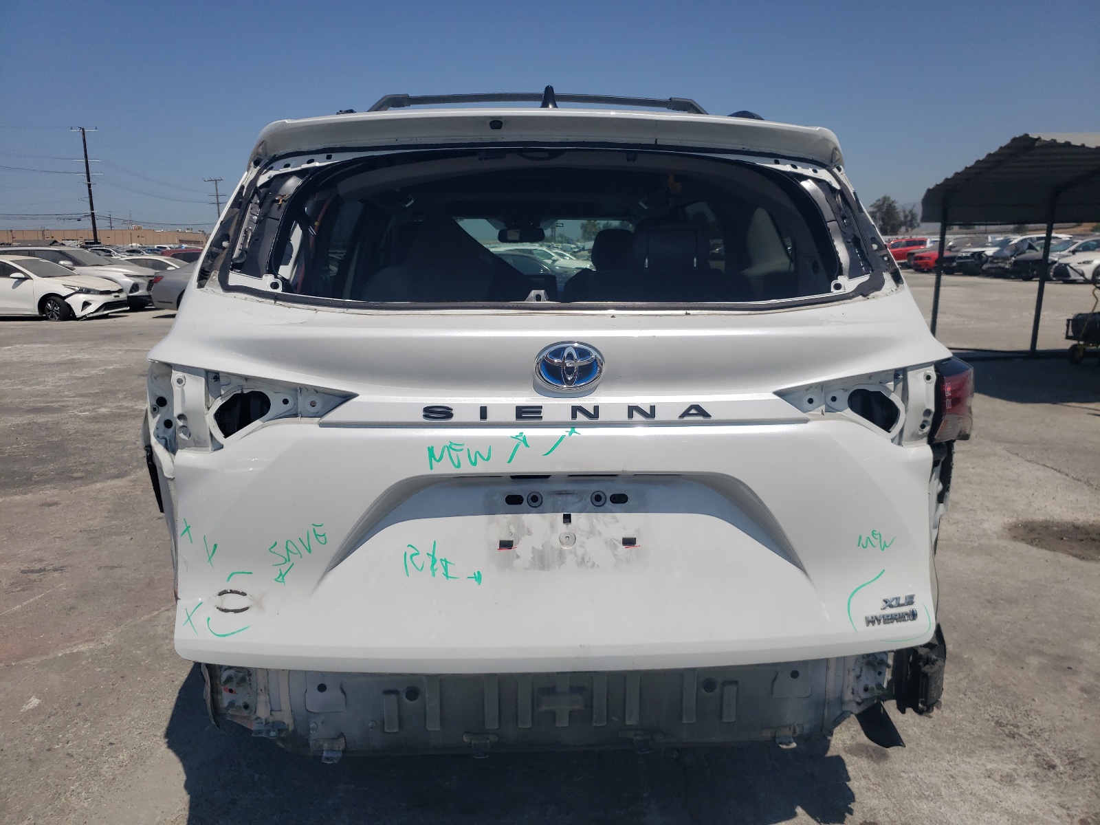 5TDJRKEC2NS090944 2022 Toyota Sienna Xle