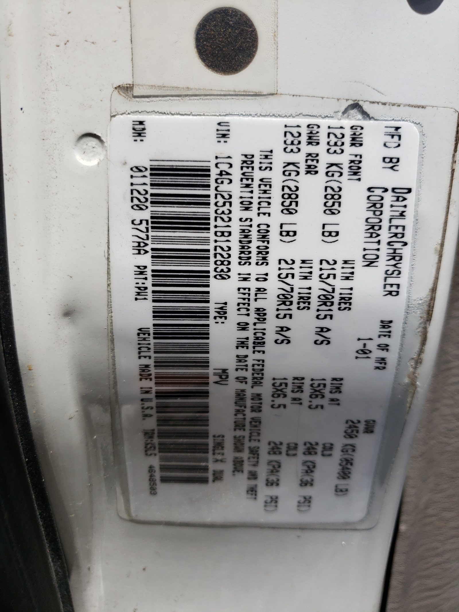 1C4GJ25321B122830 2001 Chrysler Voyager