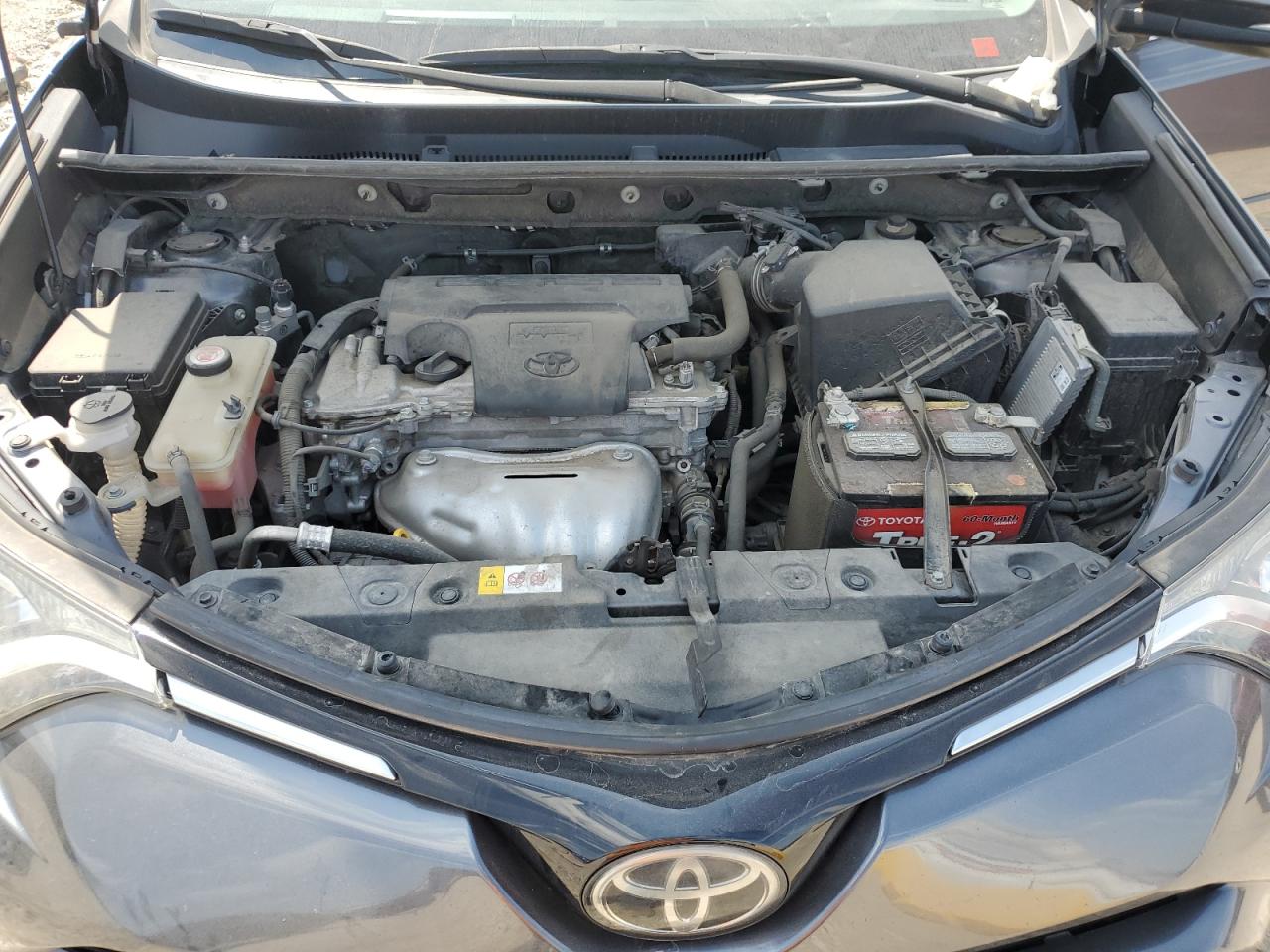 JTMRFREV8HD212180 2017 Toyota Rav4 Xle