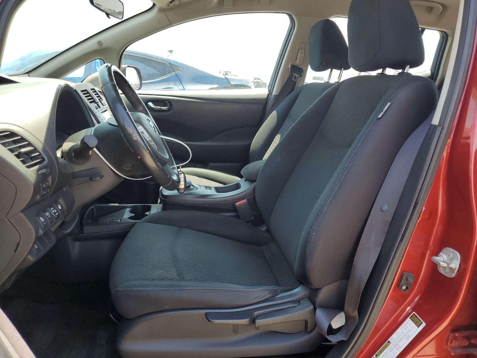 1N4AZ0CP7EC334783 2014 Nissan Leaf S