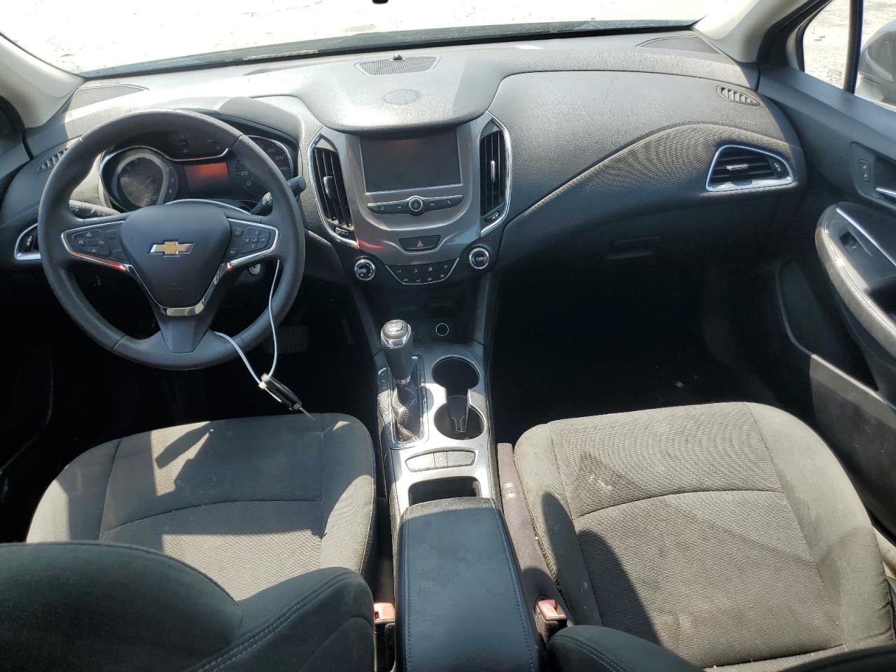 2017 Chevrolet Cruze - Image 8