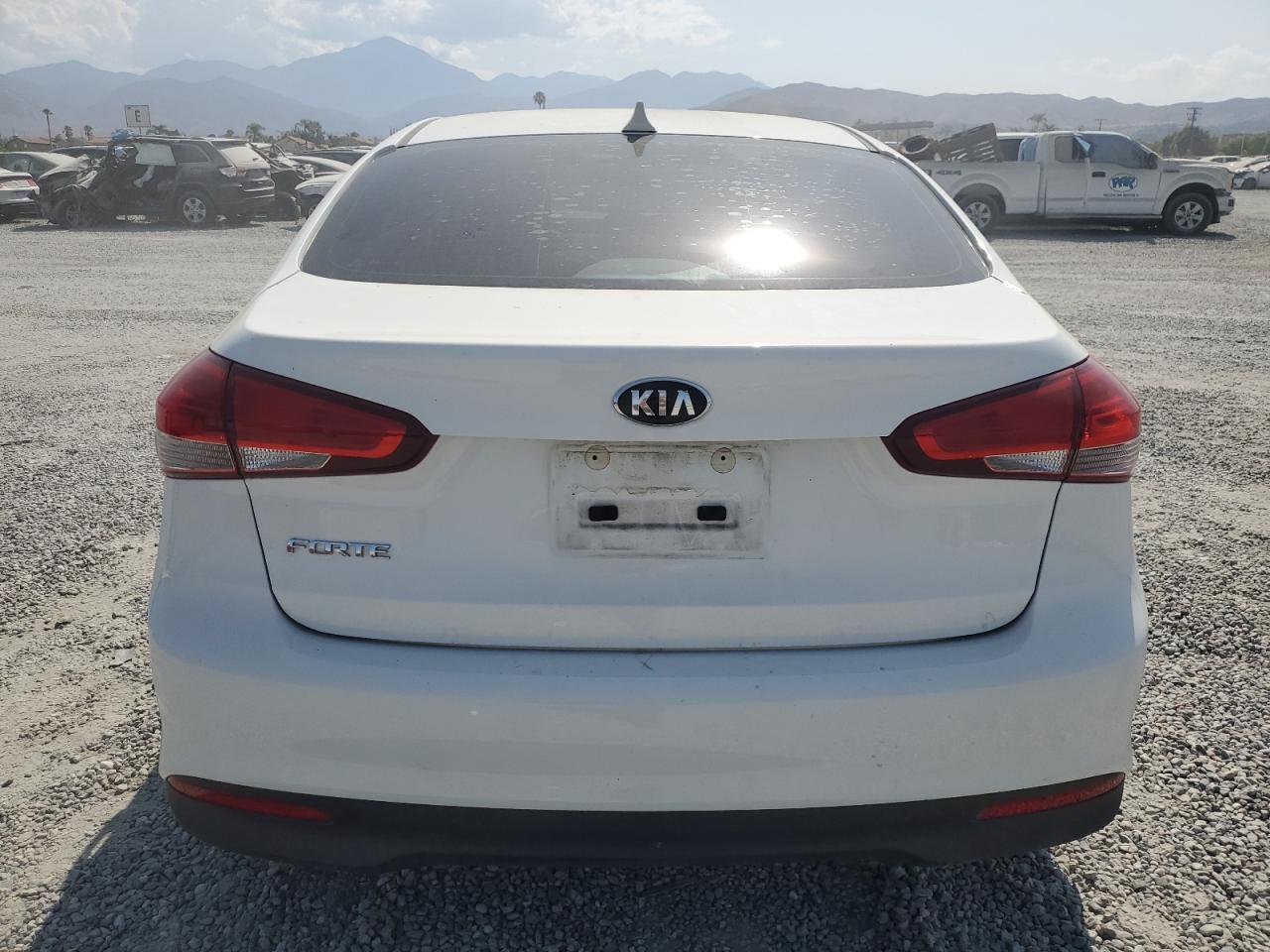 2017 Kia Forte Lx VIN: 3KPFK4A78HE136323 Lot: 64604664