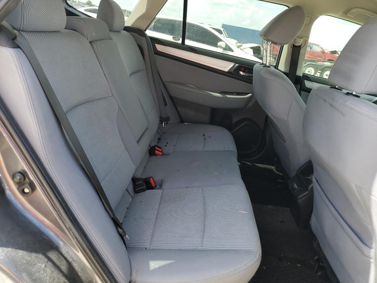 2018 Subaru Outback 2.5I Premium VIN: 4S4BSACC9J3283637 Lot: 61899544