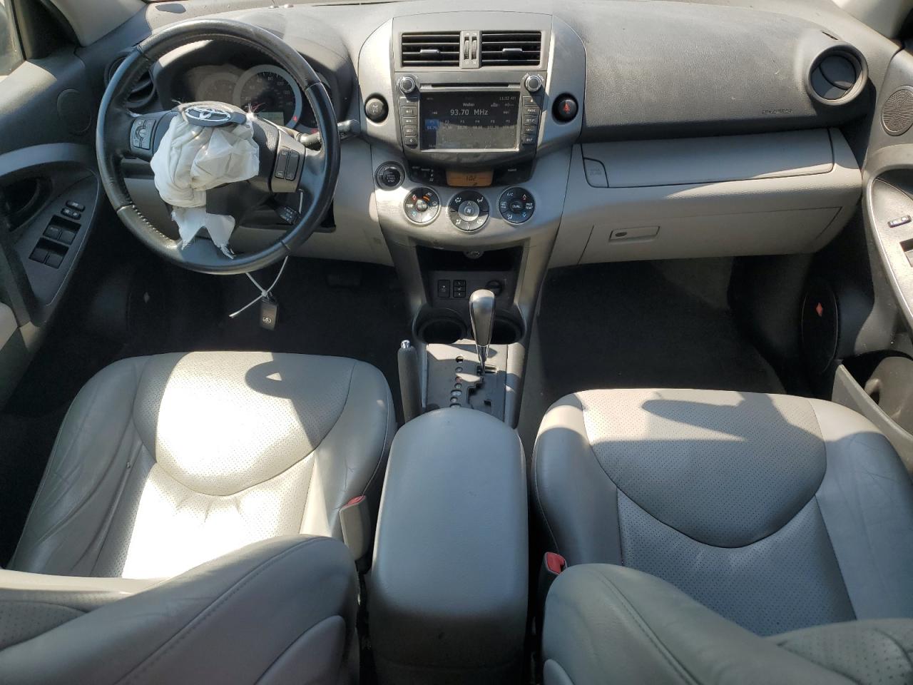 2011 Toyota RAV 4 - Image 8