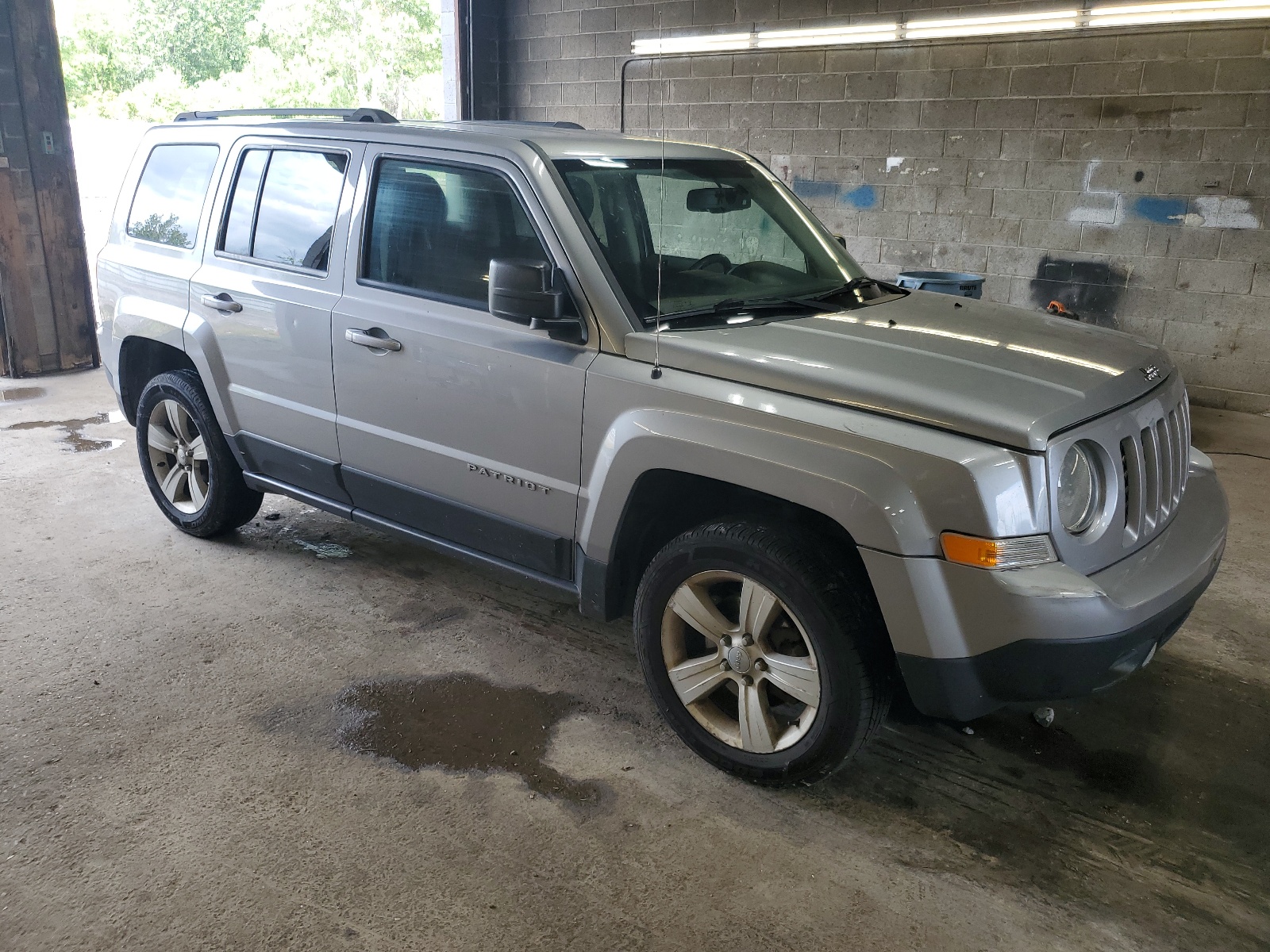 2016 Jeep Patriot Latitude vin: 1C4NJRFB5GD616635