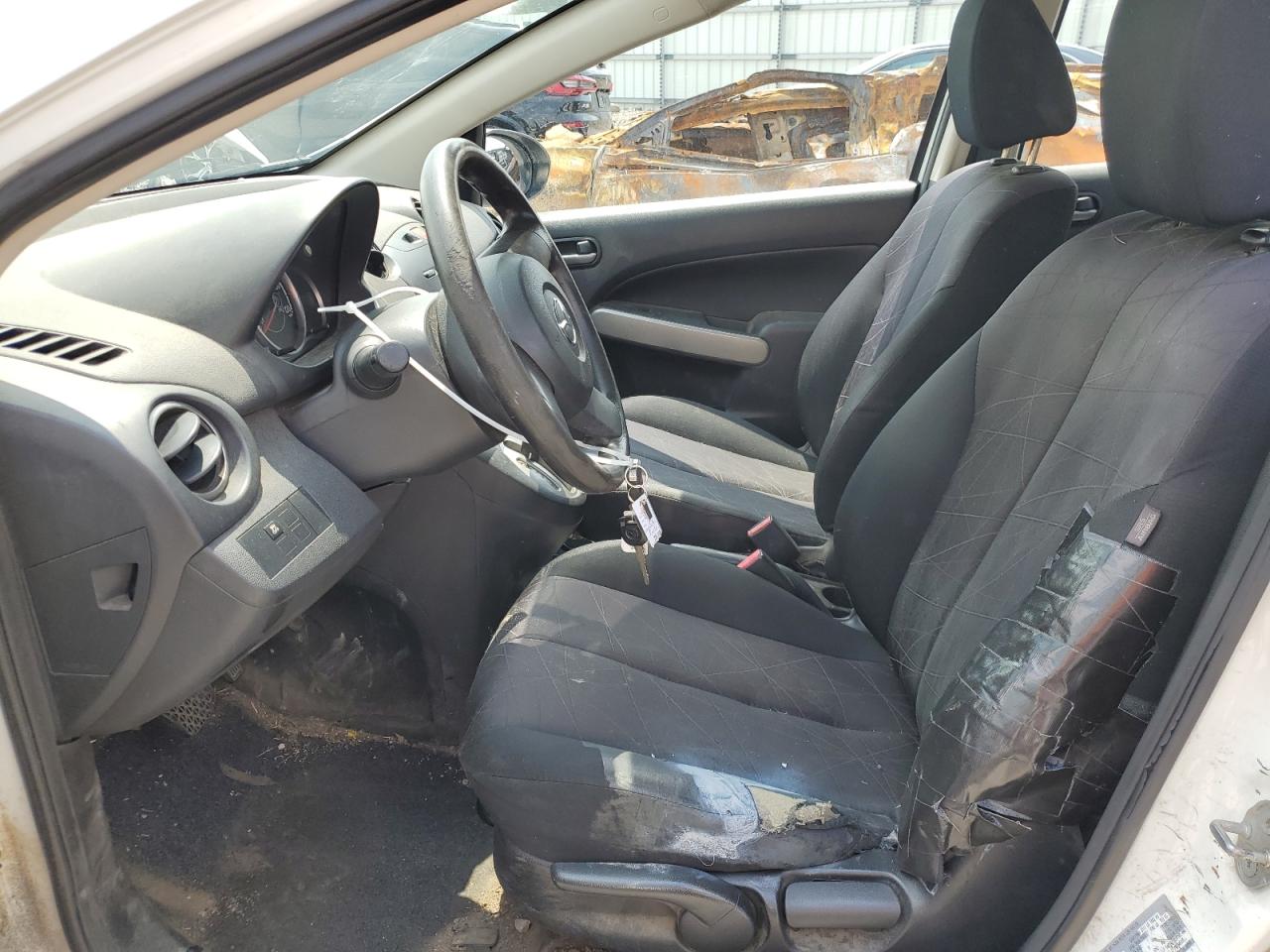 2014 Mazda Mazda2 Sport VIN: JM1DE1KY2E0188118 Lot: 65038134