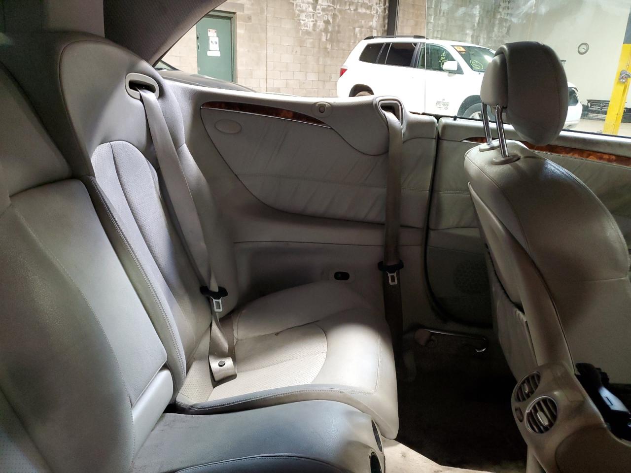 2005 Mercedes-Benz Clk 320 VIN: WDBTK65JX5F120743 Lot: 64203414