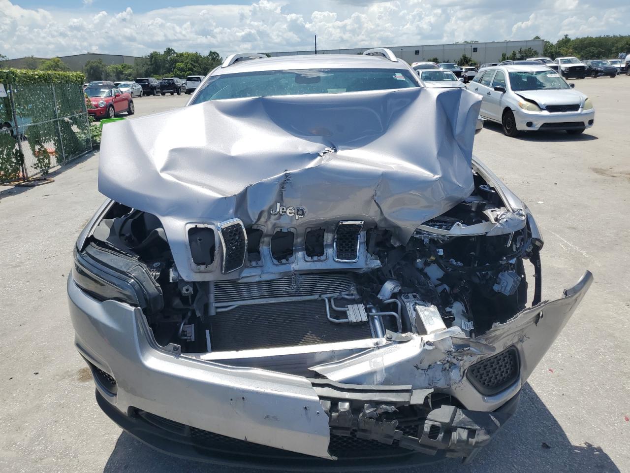 2020 Jeep Cherokee Latitude VIN: 1C4PJLCB1LD628396 Lot: 63668214