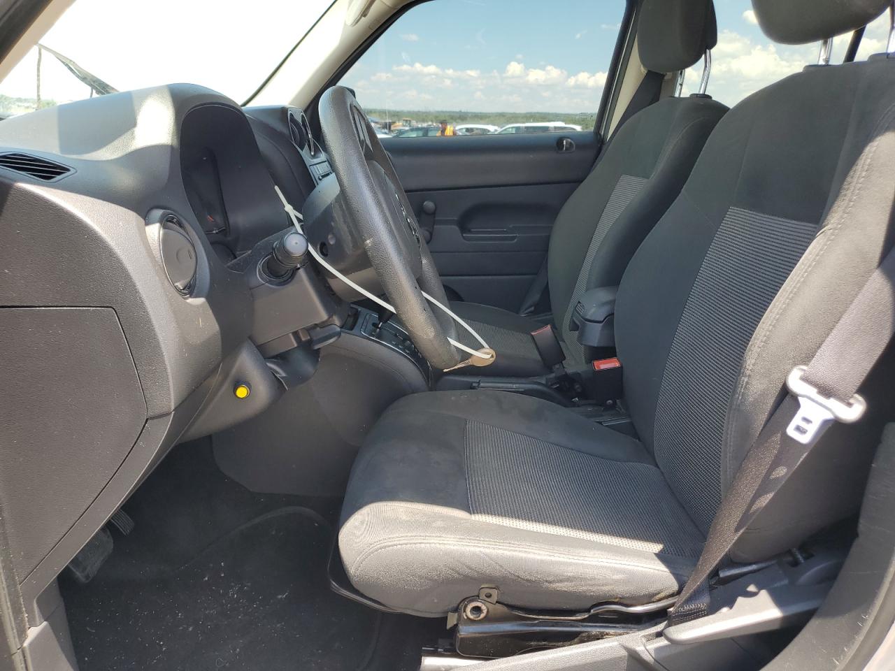 1C4NJPBA7DD123925 2013 Jeep Patriot Sport