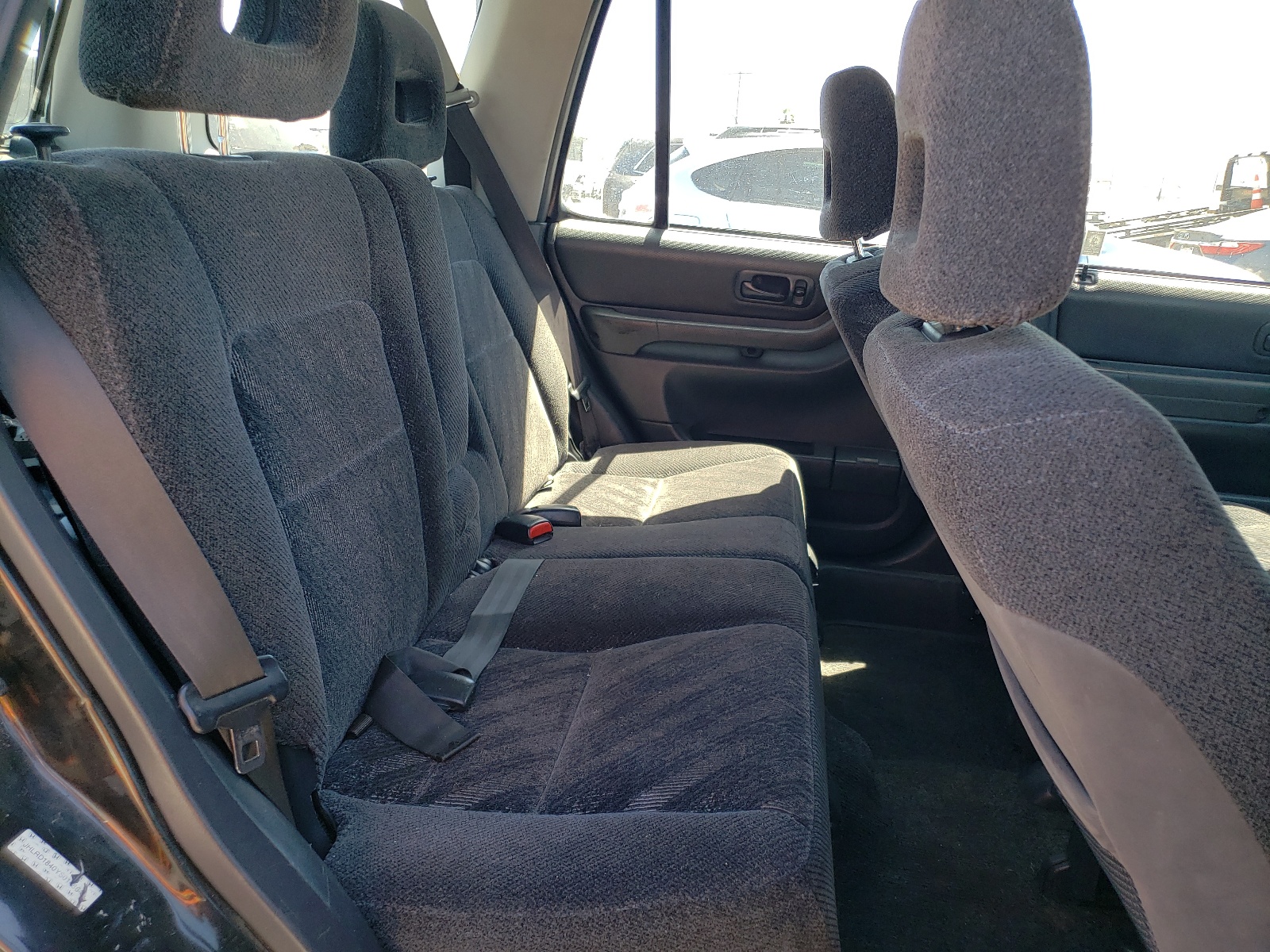 JHLRD1840YS014864 2000 Honda Cr-V Lx