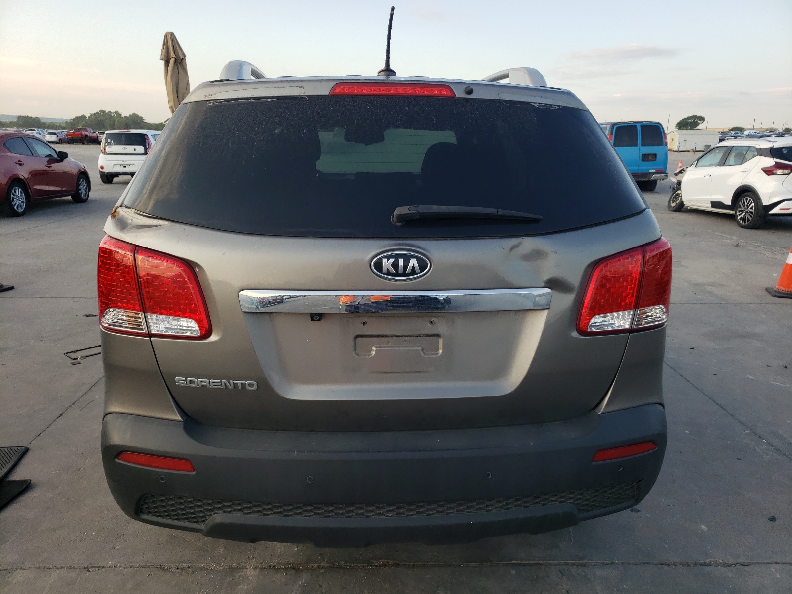 5XYKT3A67CG308480 2012 Kia Sorento Base