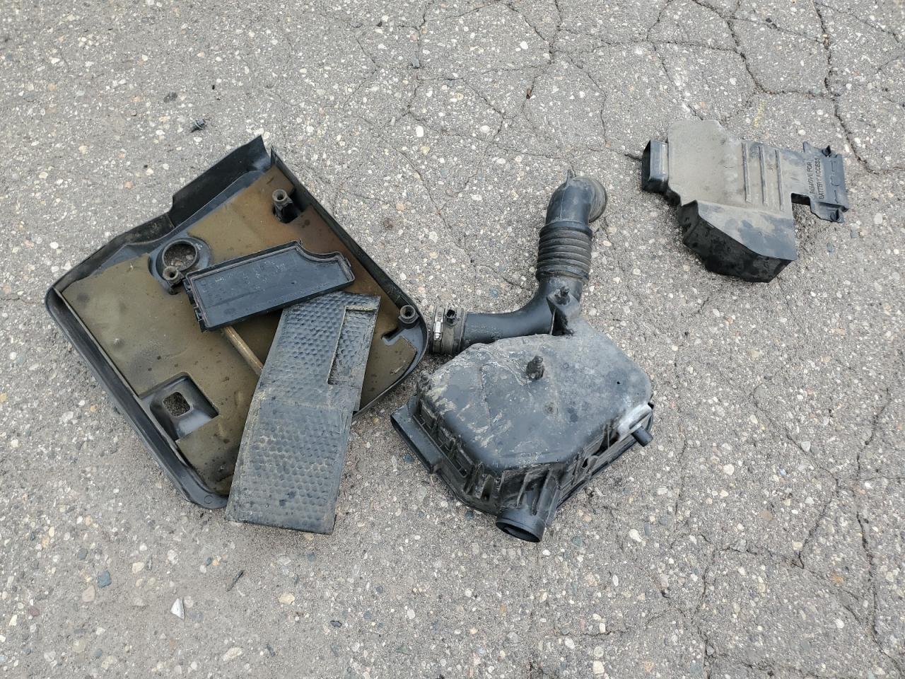 2016 Jeep Compass Latitude VIN: 1C4NJDEB2GD805585 Lot: 64448604