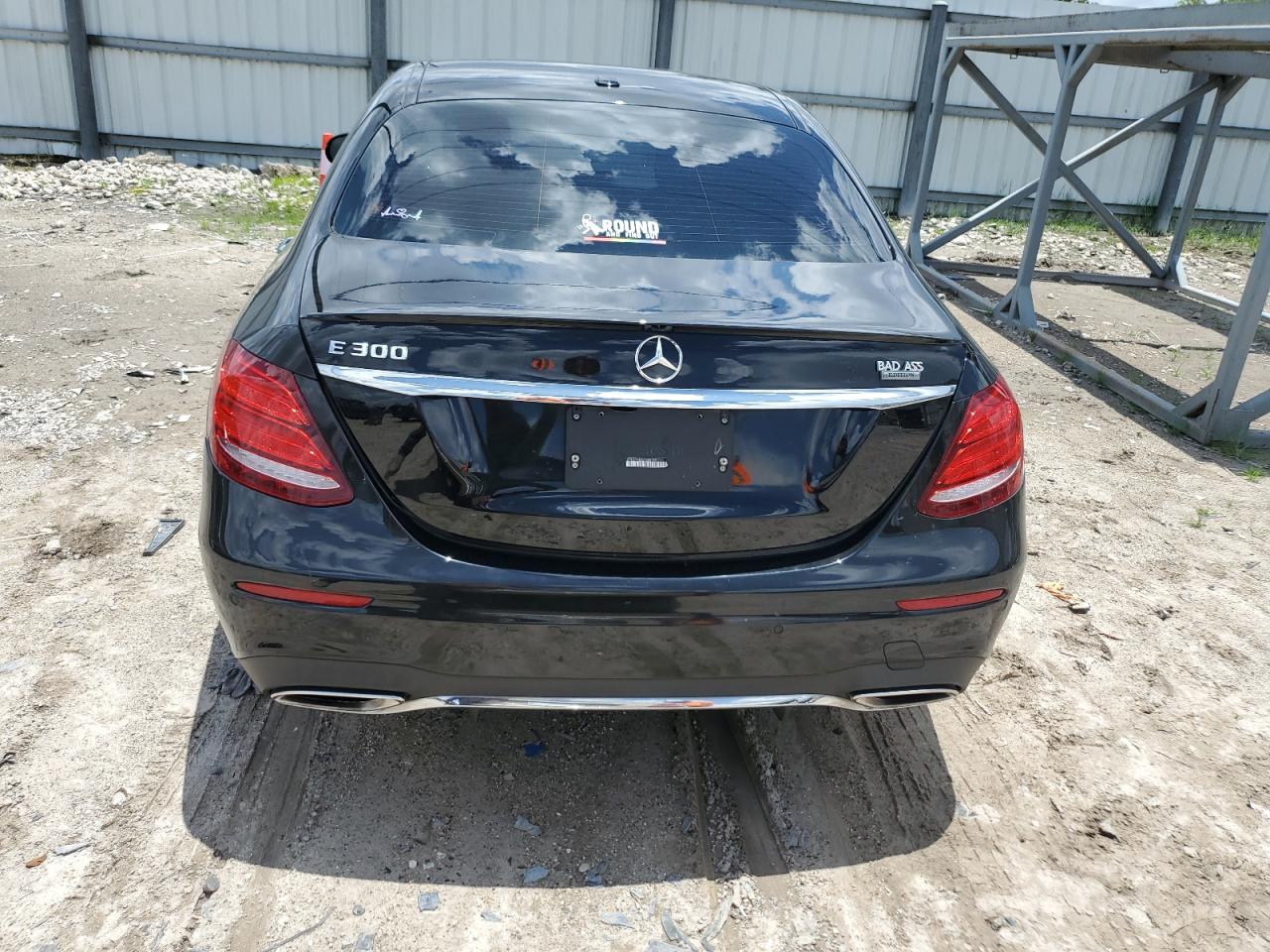 2019 Mercedes-Benz E 300 VIN: WDDZF4JB2KA558190 Lot: 63543714