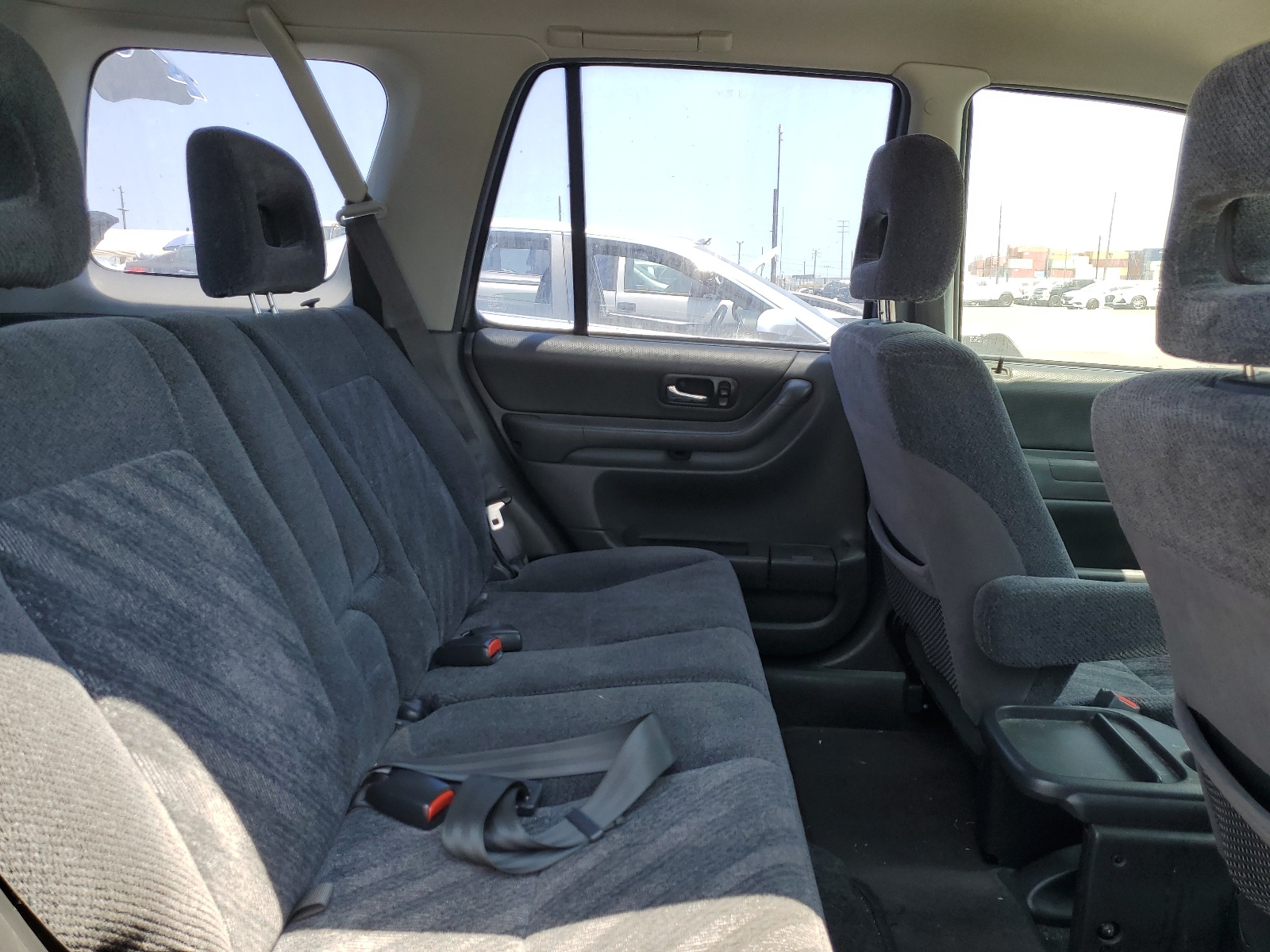 JHLRD1860YC055362 2000 Honda Cr-V Ex