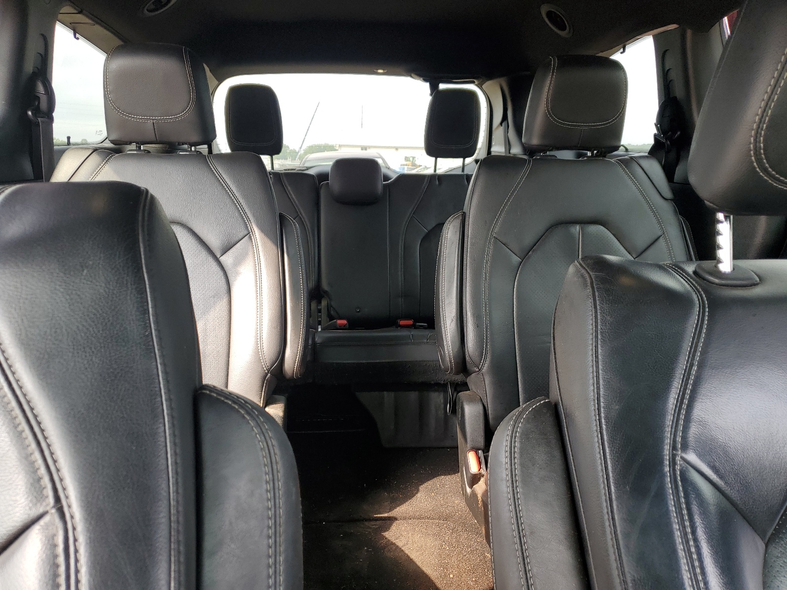 2C4RC1BG2JR165005 2018 Chrysler Pacifica Touring L