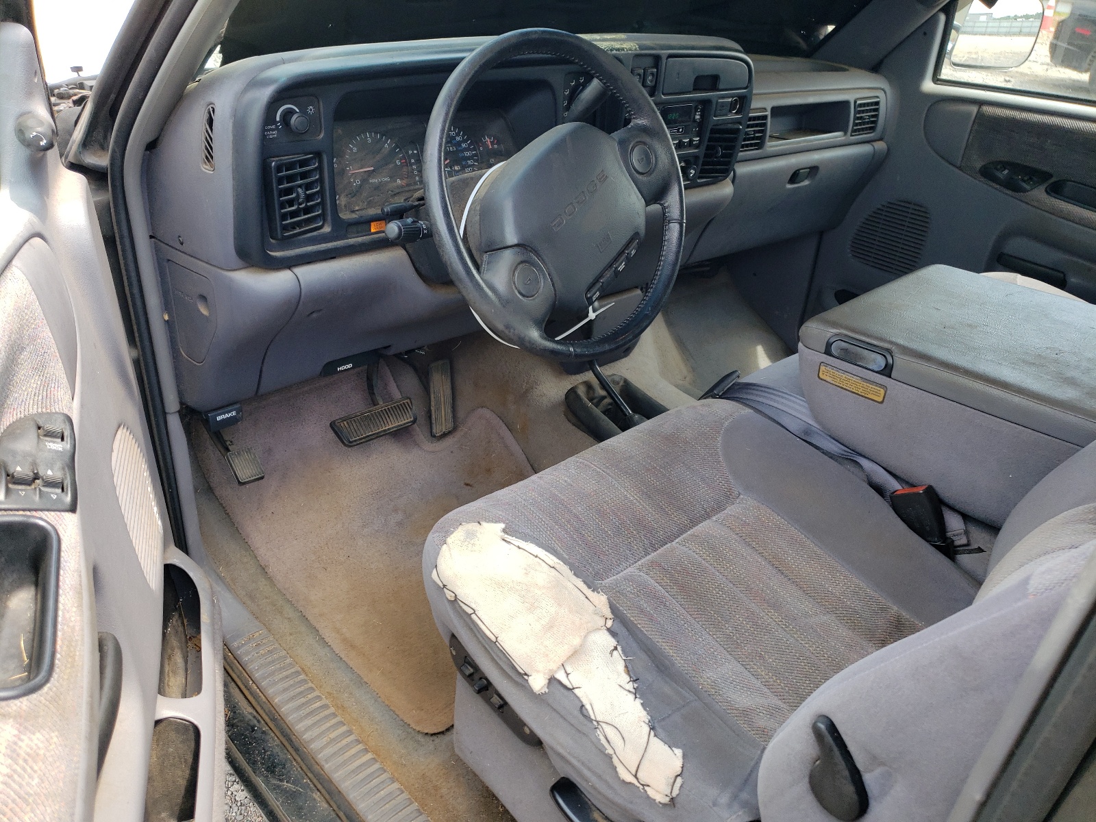 3B7HF13Z6VM585303 1997 Dodge Ram 1500