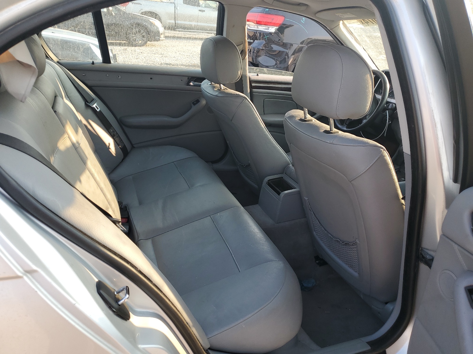 WBAET37494NJ95206 2004 BMW 325 I