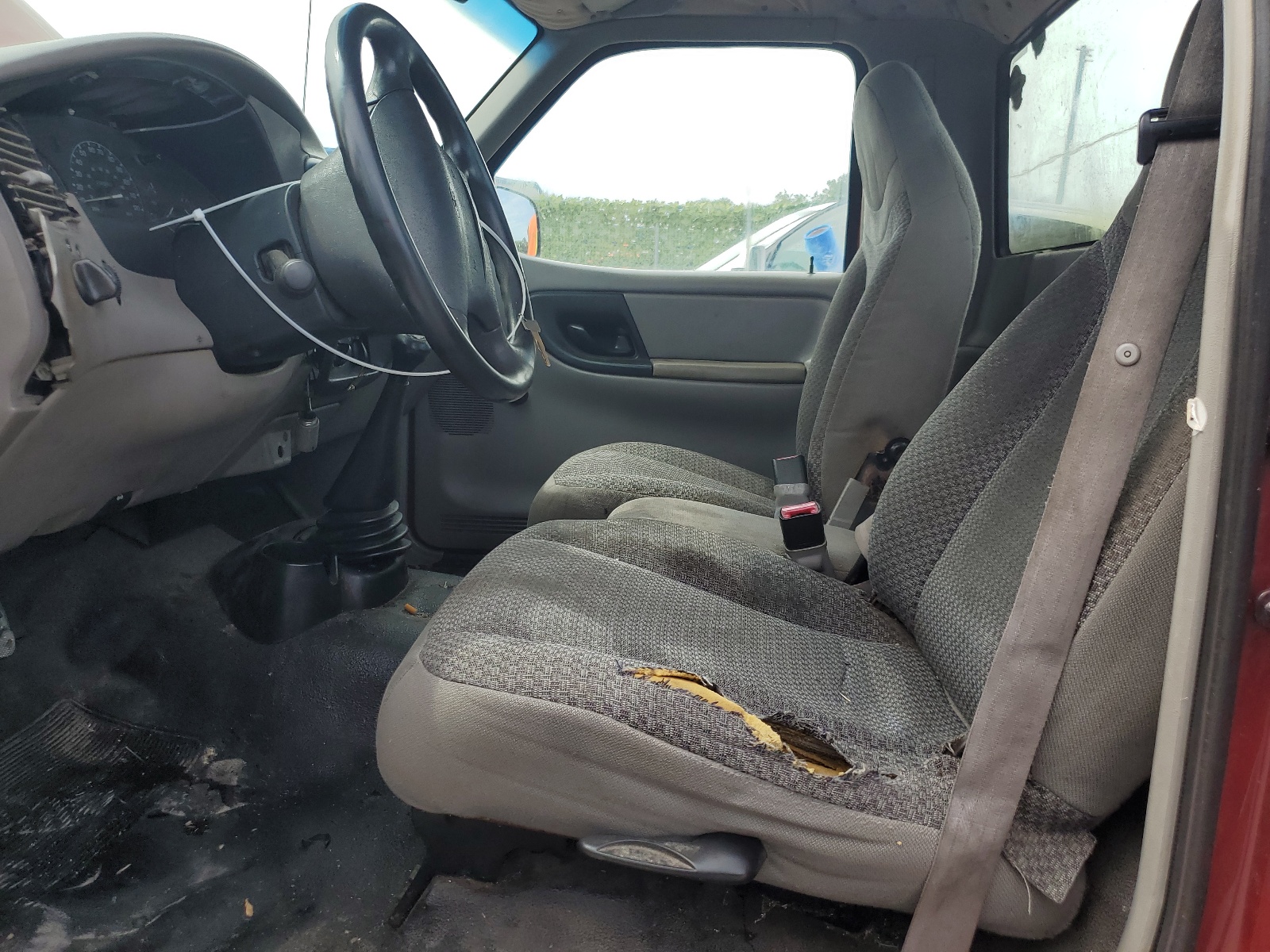 1FTYR10C8WUC98064 1998 Ford Ranger