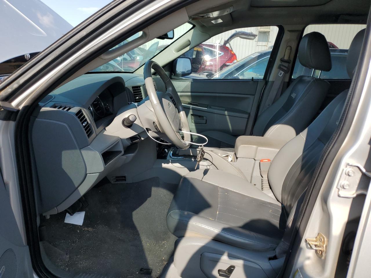 2007 Jeep Grand Cherokee Laredo VIN: 1J8GS48K27C549982 Lot: 64277954