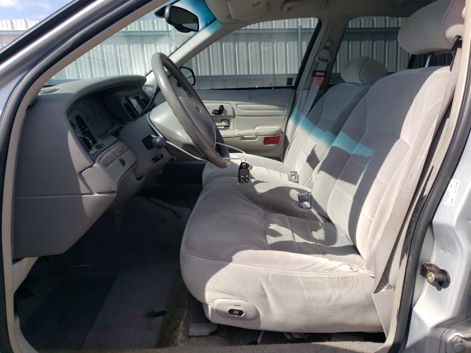 2FAFP74W1WX172681 1998 Ford Crown Victoria Lx