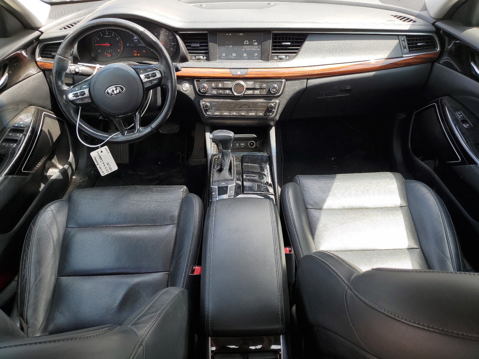 KNALB4J10H5036501 2017 Kia Cadenza Premium