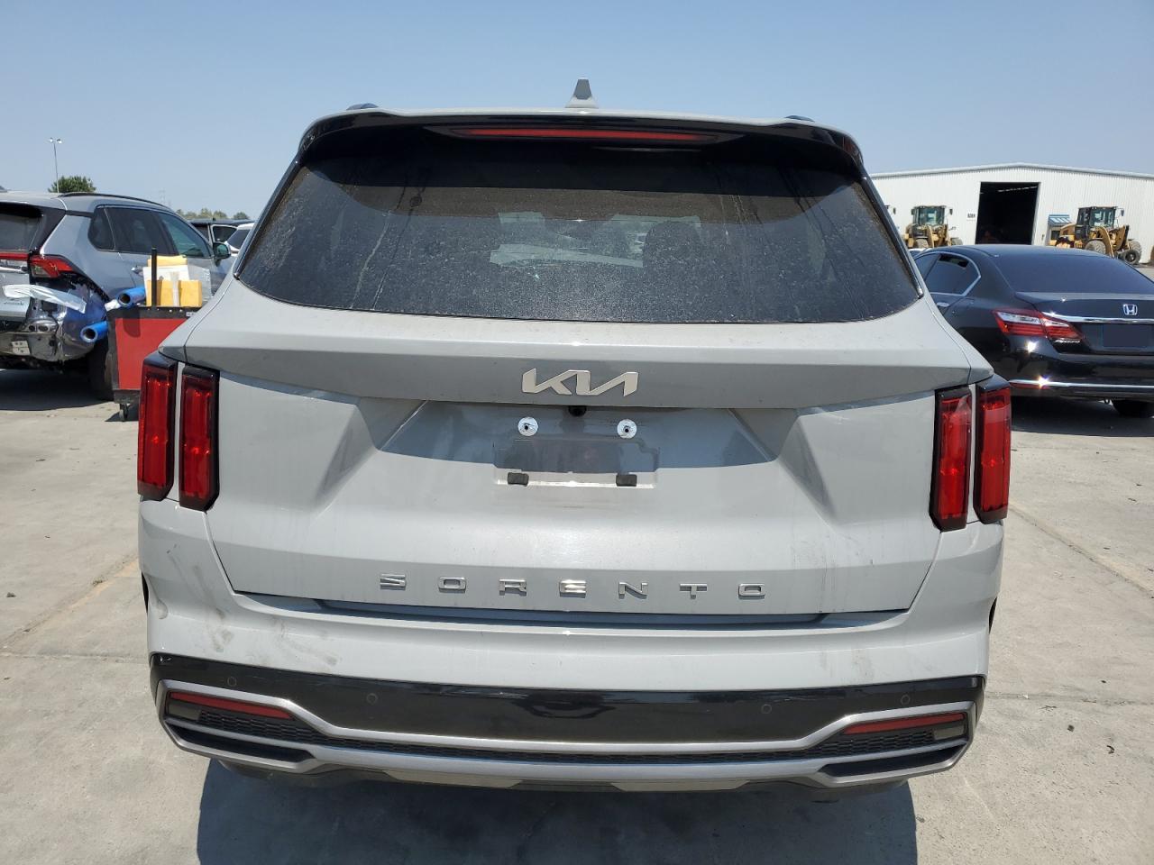 2022 Kia Sorento - Image 6