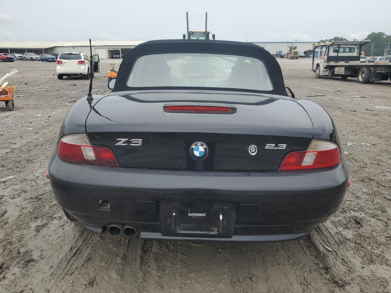4USCH9349YLG03898 2000 BMW Z3 2.3