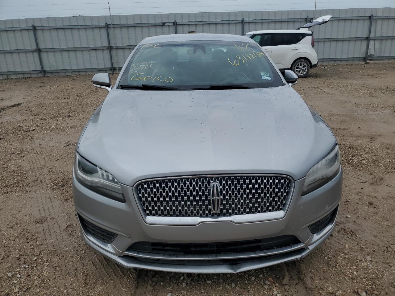 2020 Lincoln MKZ - Image 5