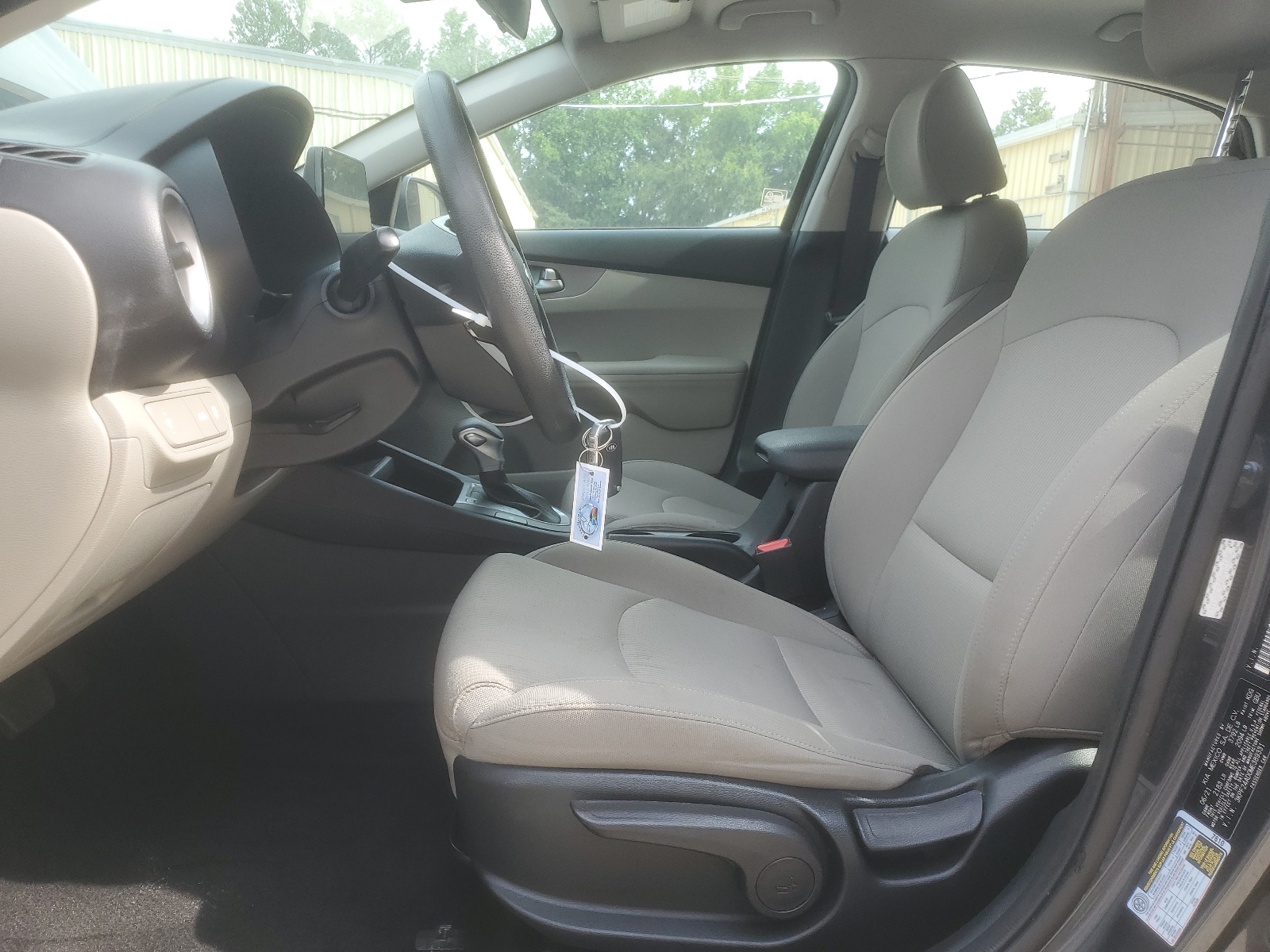 3KPF24AD0ME389331 2021 Kia Forte Fe