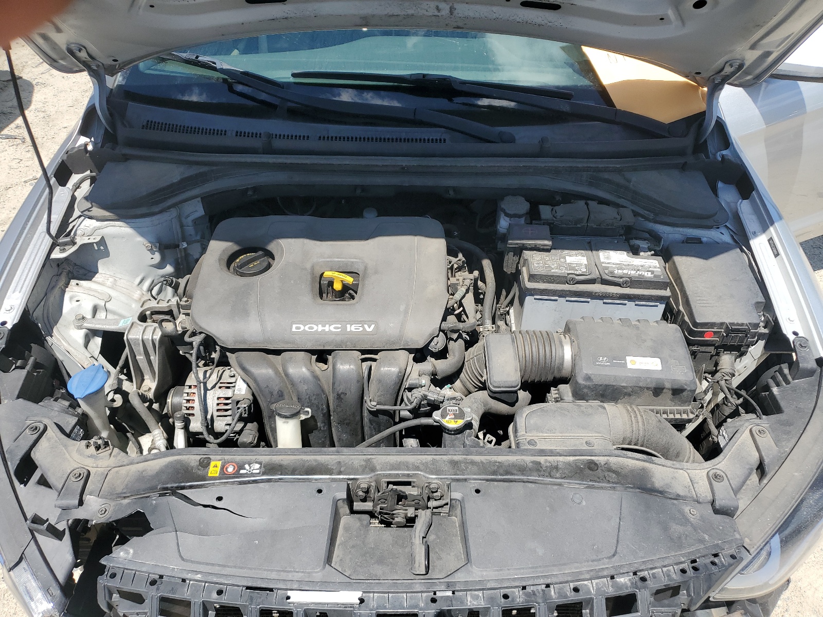 5NPD74LF2JH384694 2018 Hyundai Elantra Se