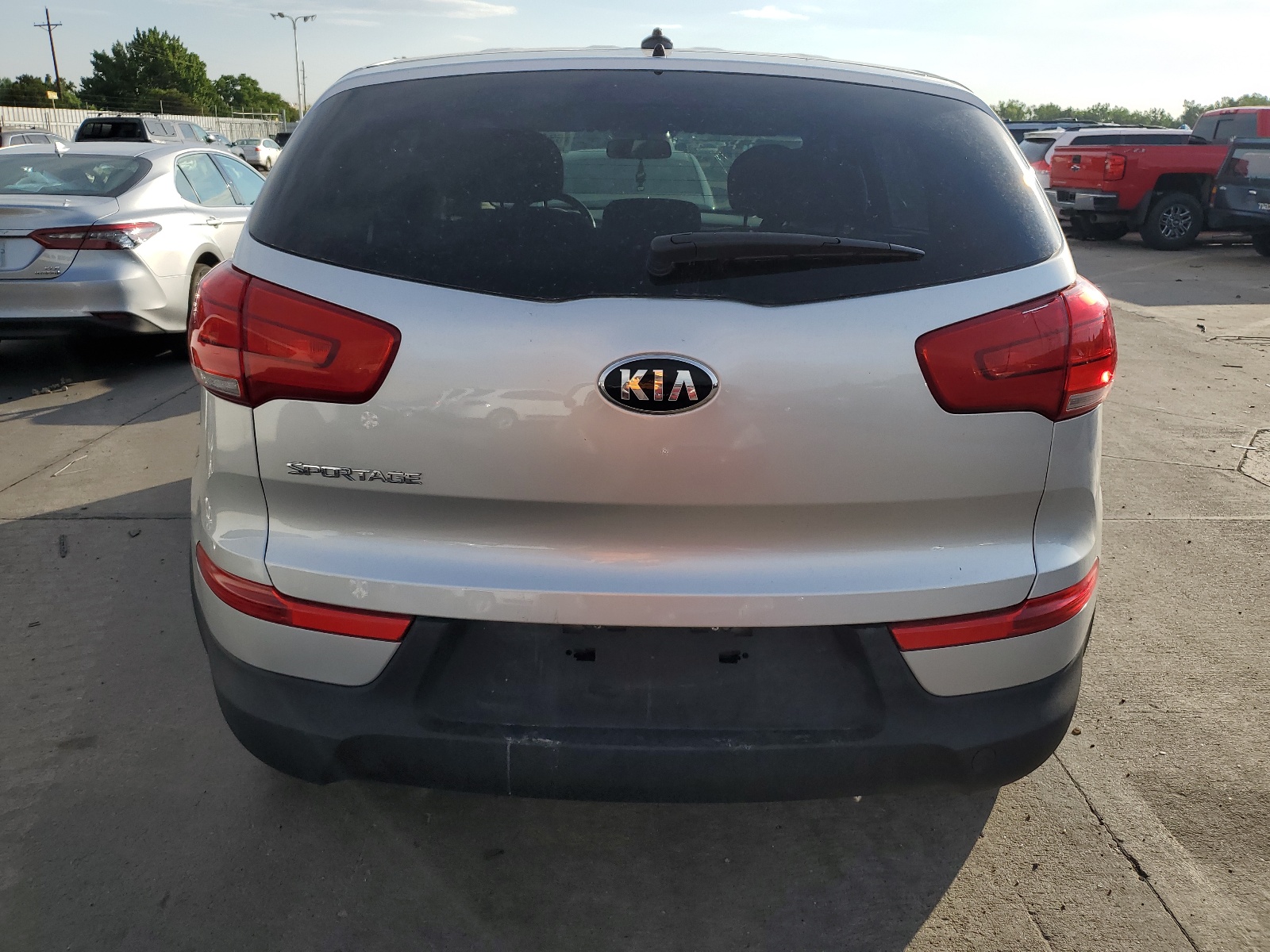 KNDPBCAC9F7674070 2015 Kia Sportage Lx