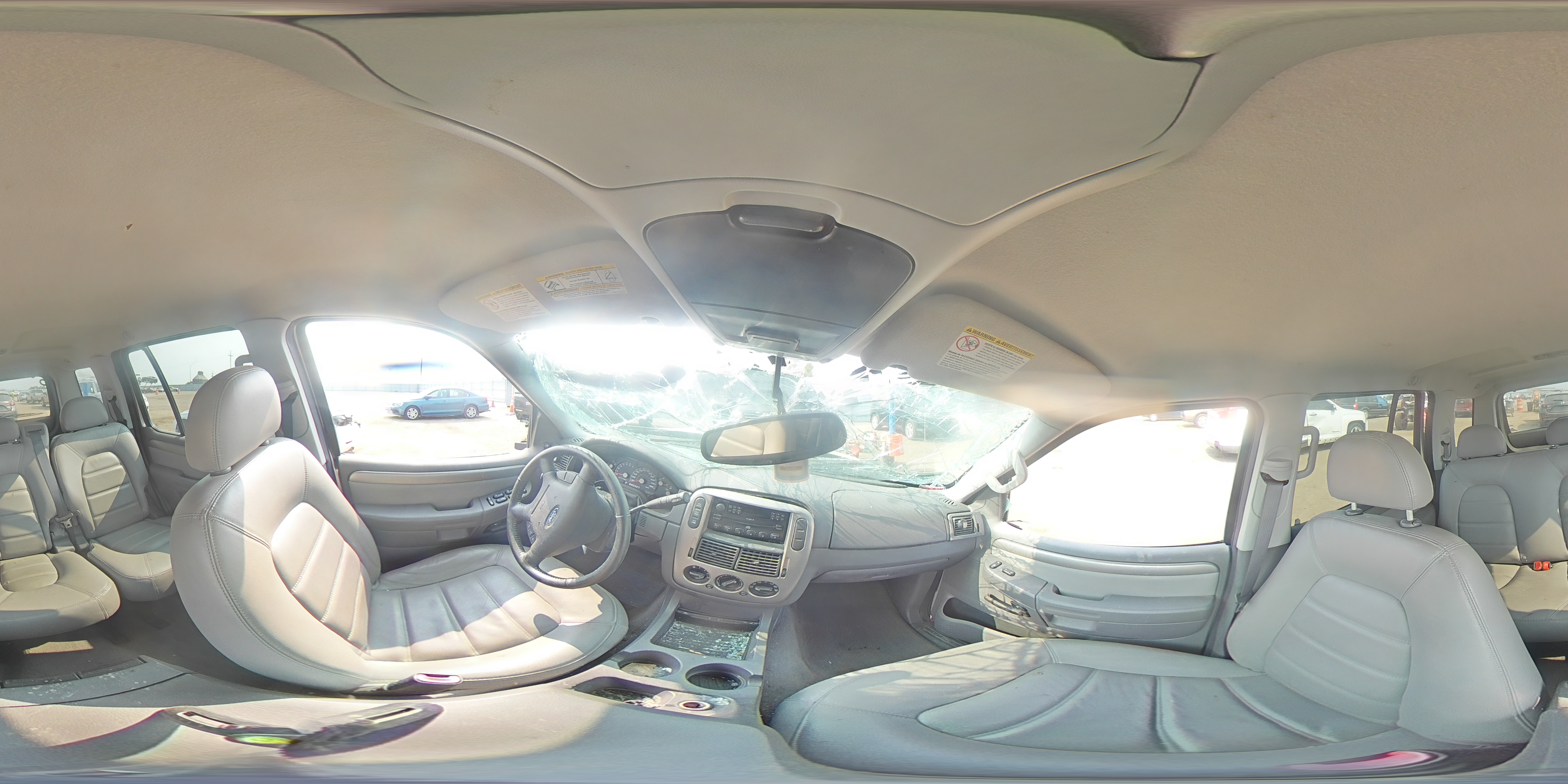 2004 Ford Explorer - Image 14
