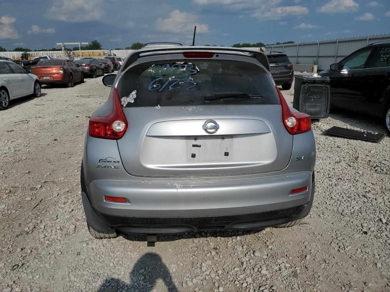 2011 Nissan Juke S VIN: JN8AF5MR9BT003798 Lot: 64195294