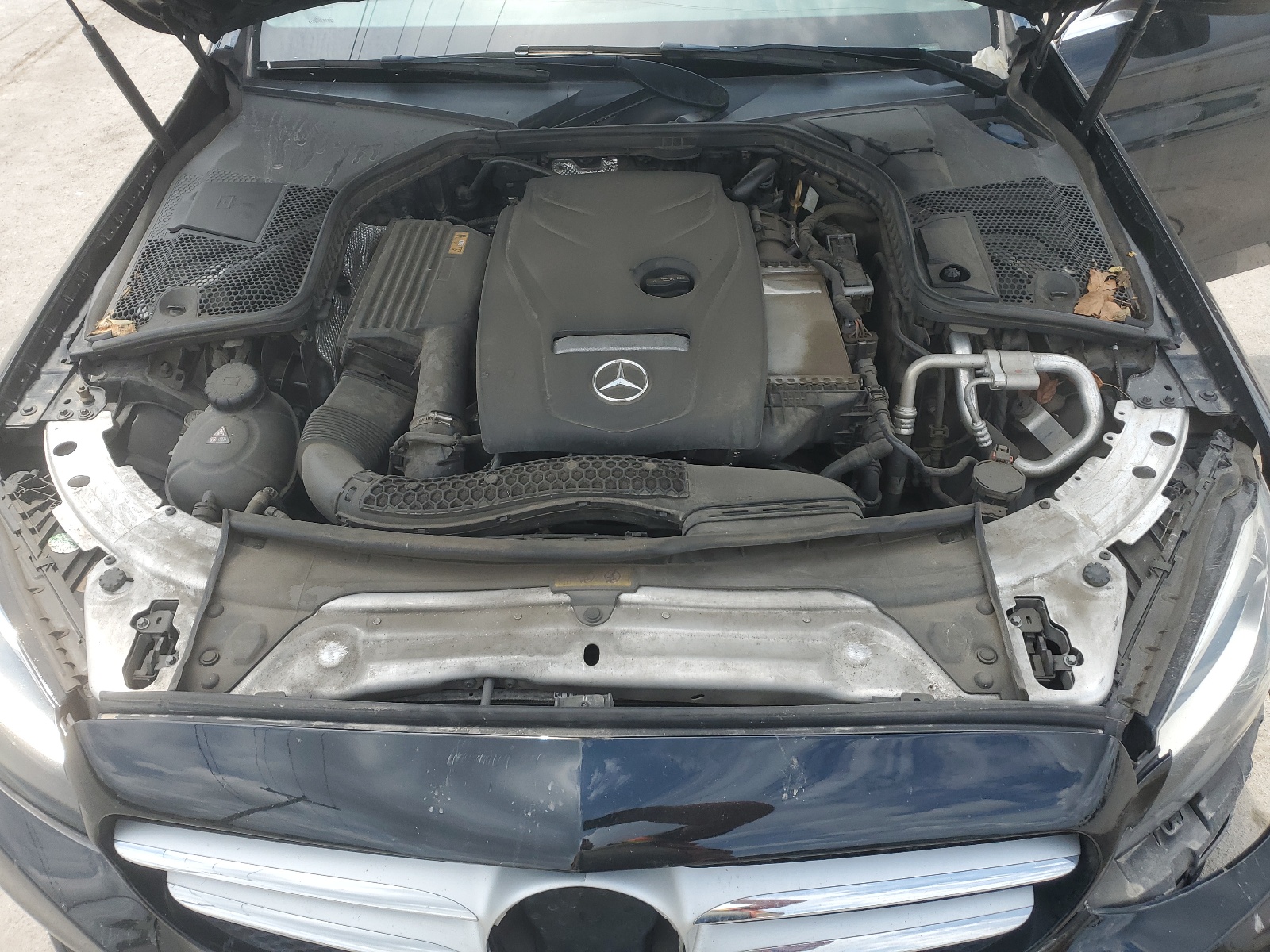 55SWF4JB9HU233032 2017 Mercedes-Benz C 300