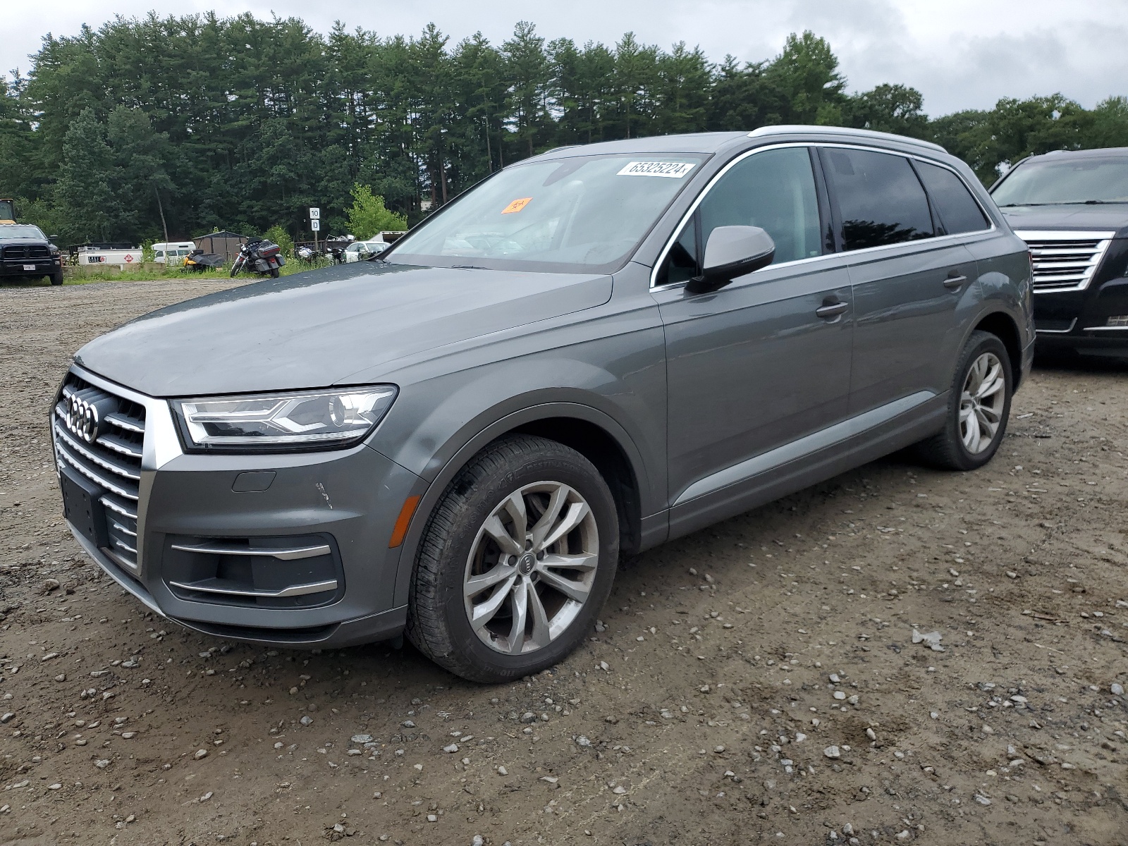 2017 Audi Q7 Premium Plus vin: WA1LAAF75HD017668